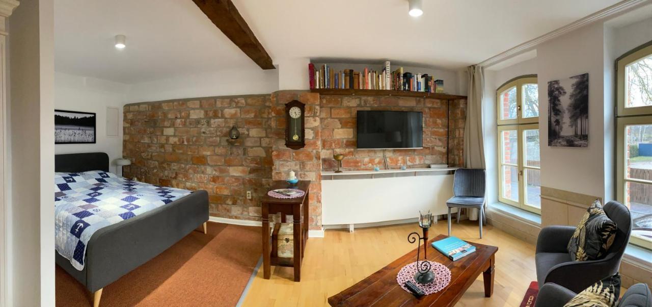 Ferienwohnung Bress Eg Ueckermünde エクステリア 写真
